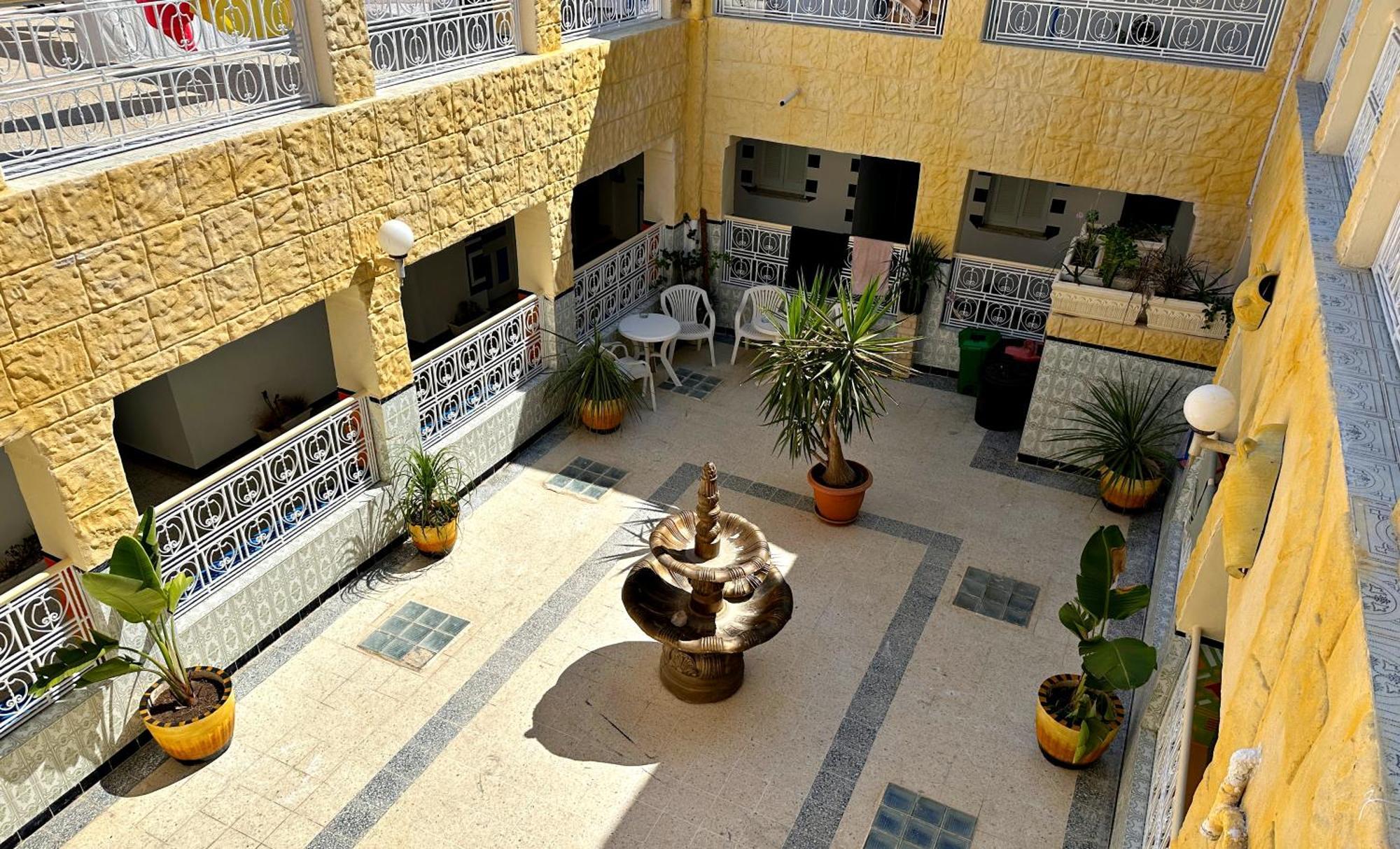 Hotel Paris Sousse Bagian luar foto