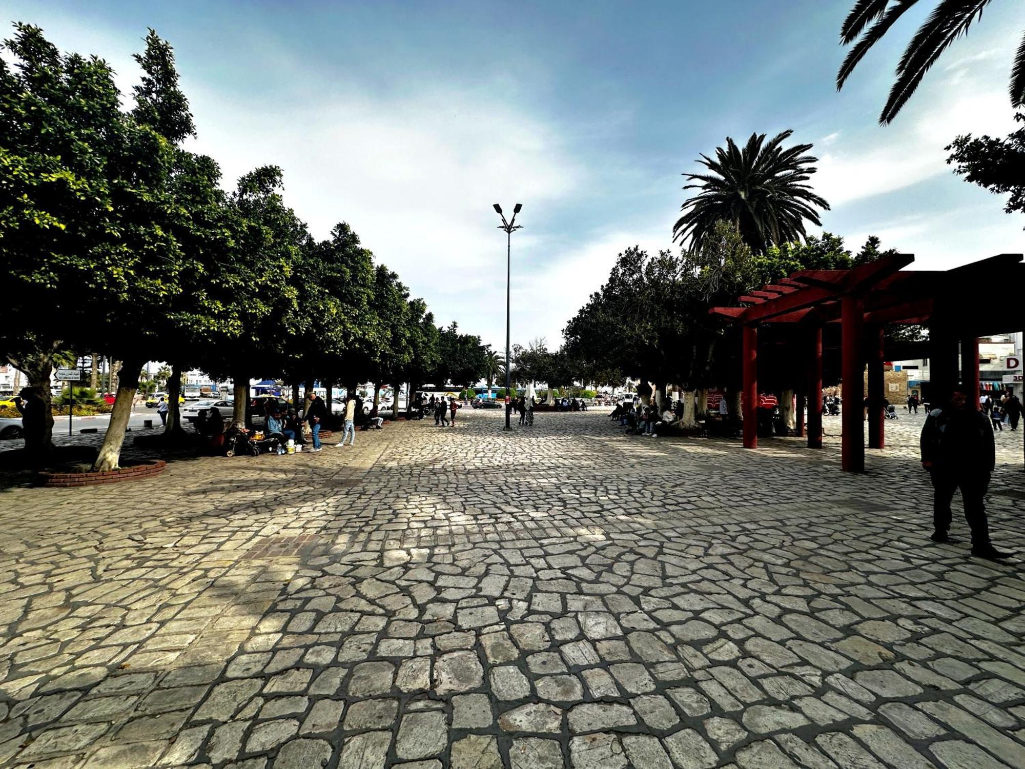 Hotel Paris Sousse Bagian luar foto